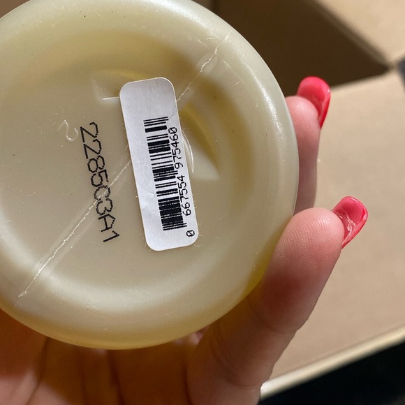 Pink Victoria's Secret Honey Wash Nourishing Gel Body Wash - Picture 3 of 3